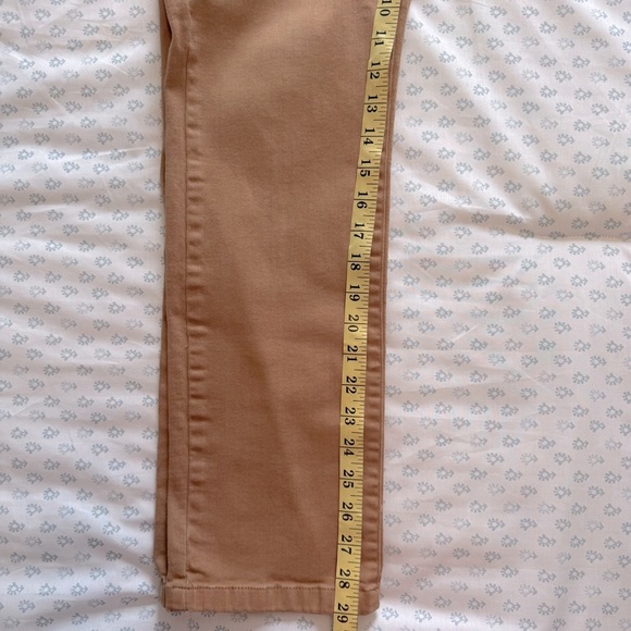 LL Bean Women's Classic Fit Tan Straight Leg Size 10 Jeans - Picture 5 of 8